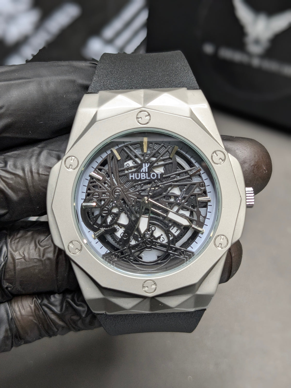 Geneve Strap Watch for Men's